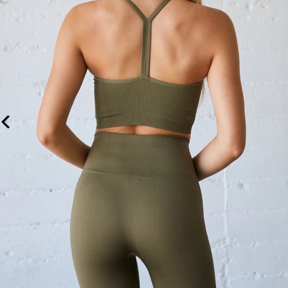 SET Active Ribbed V and Leggings Set - Picture 3 of 11